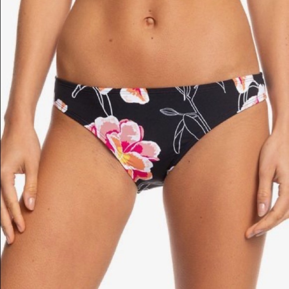 ⭐️BUNDLE AND SAVE⭐️ Roxy Floral Print Bikini Bottoms